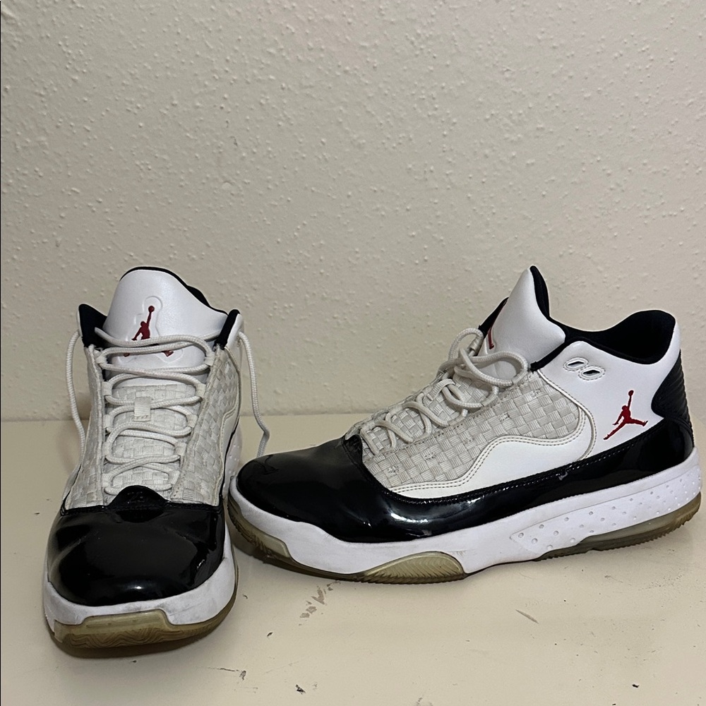 Jordan Athletic Shoes Black and White